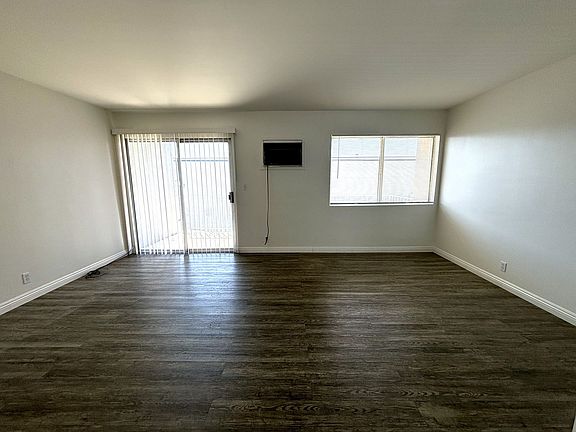 4th image of 533 S Eremland Dr #535-1/2