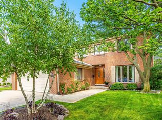 1129 N Delphia Ave, Park Ridge, IL 60068