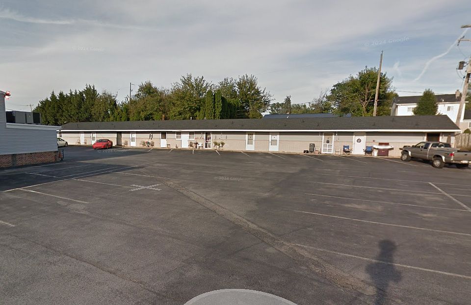 1st image of 1239 Roosevelt Ave