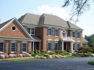 3011 Hunt Rd, Oakton, VA 22124