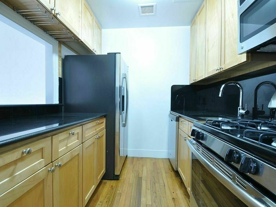 1st image of 143 E 57th St #2