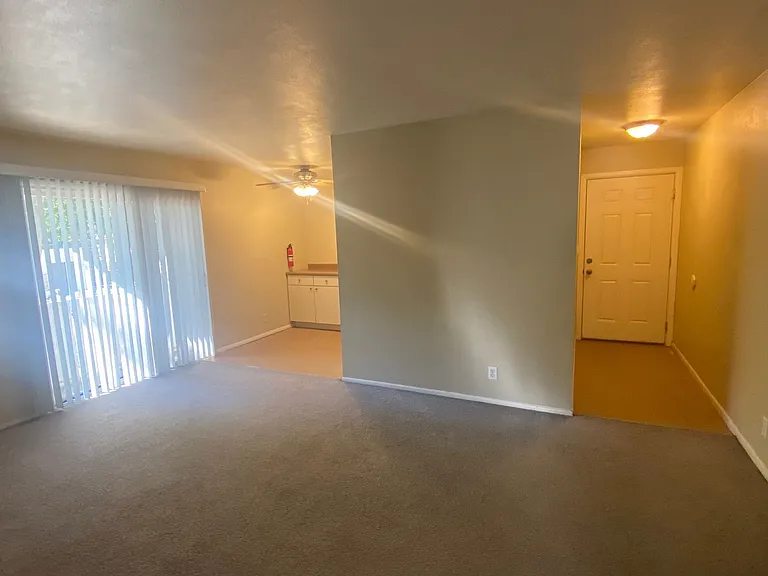 414 W Elizabeth — Photo 3