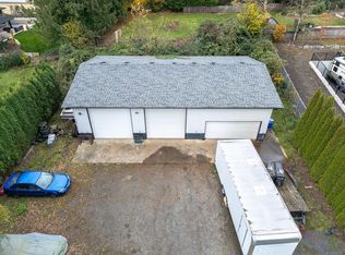 2561 Ross Rd, Abbotsford, BC V4X 1J3