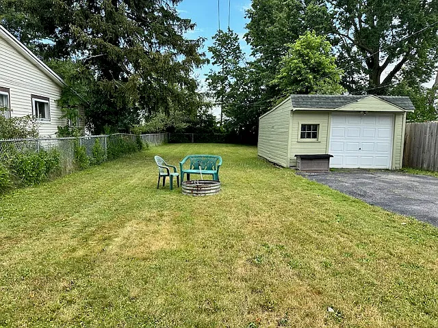 4610 Wellington Ave — Photo 3