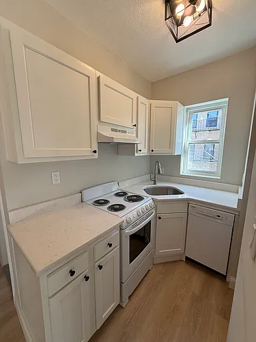 111 Norway St #302D Photo 1