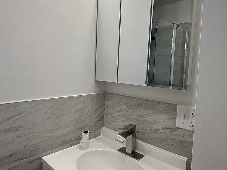 257 Lincoln Hwy — Photo 4