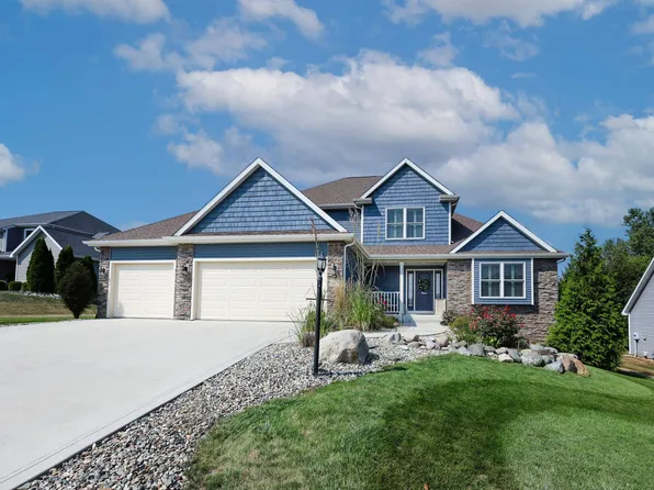 9312 Twin Leaf Ct, Roanoke, IN 46783