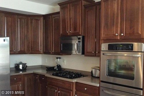 4th image of 2468 Eastbourne Dr #198