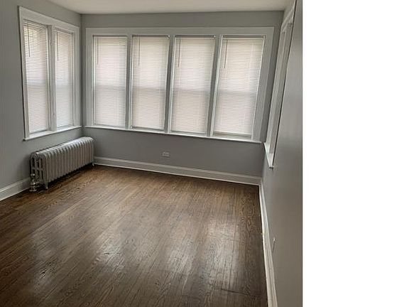 4th image of 7816 S Cornell Ave #3