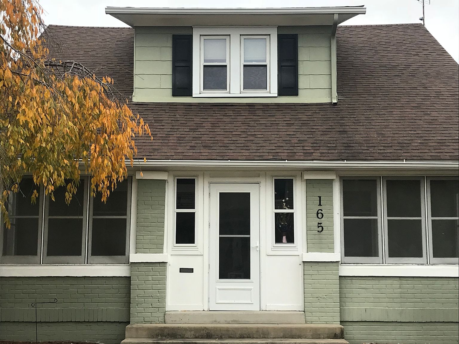 165 Dearborn St, Berne, IN 46711 Zillow