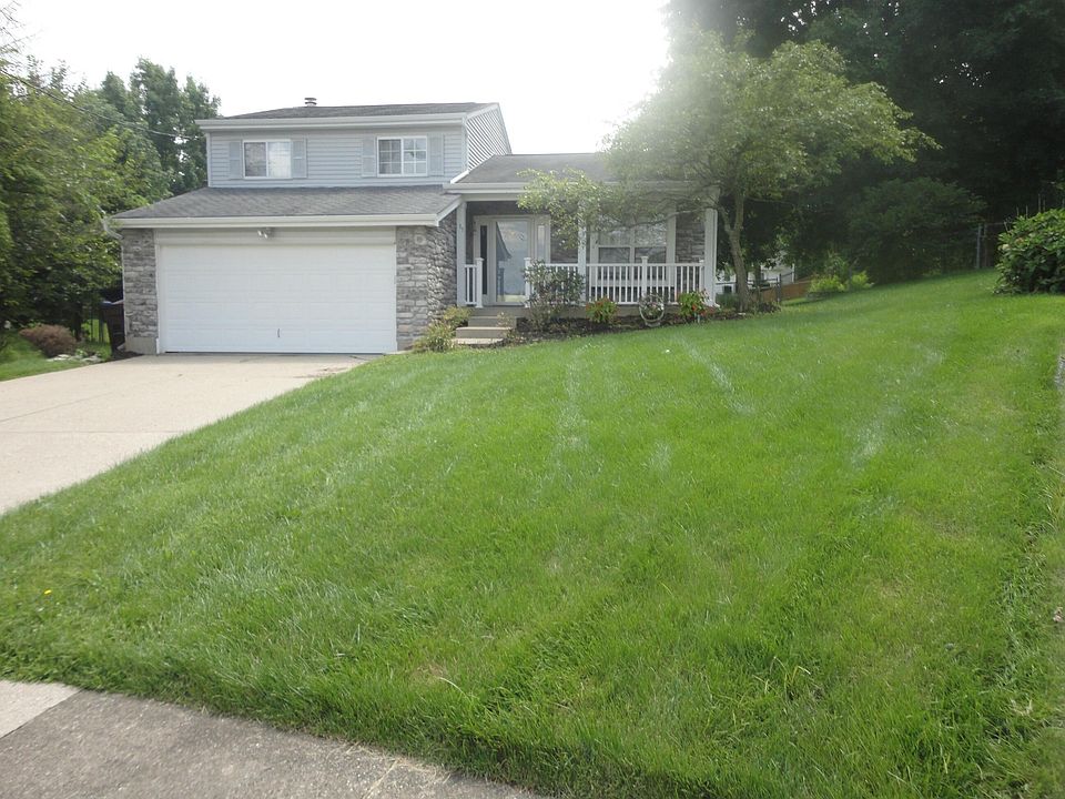 1st image of 11 Greystone Ct