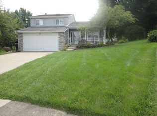 11 Greystone Ct, Florence, KY 41042