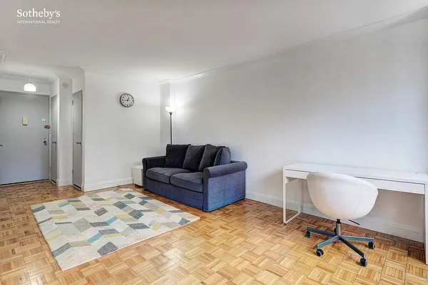 Rented by Sotheby's International Realty | media 25