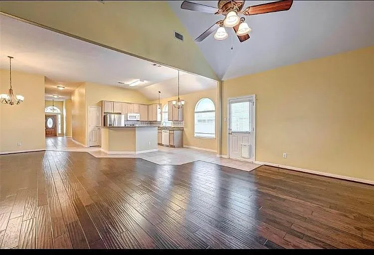 1710 Park Forest Dr — Photo 6