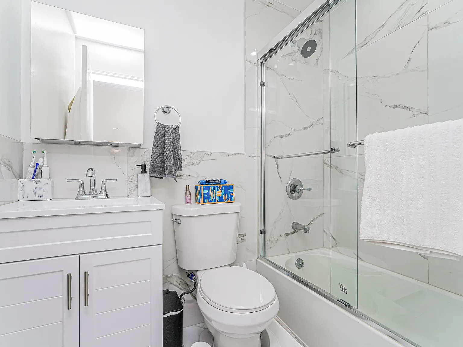 2 bed, $2,600 — Photo 2