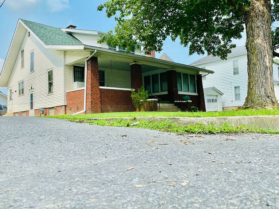 614 W Locust St, Carrollton, IL 62016 Zillow