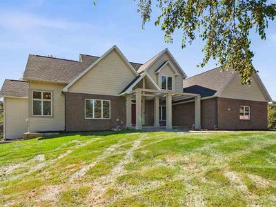 53 Burr Oak Ct, Iowa City, IA, 52246