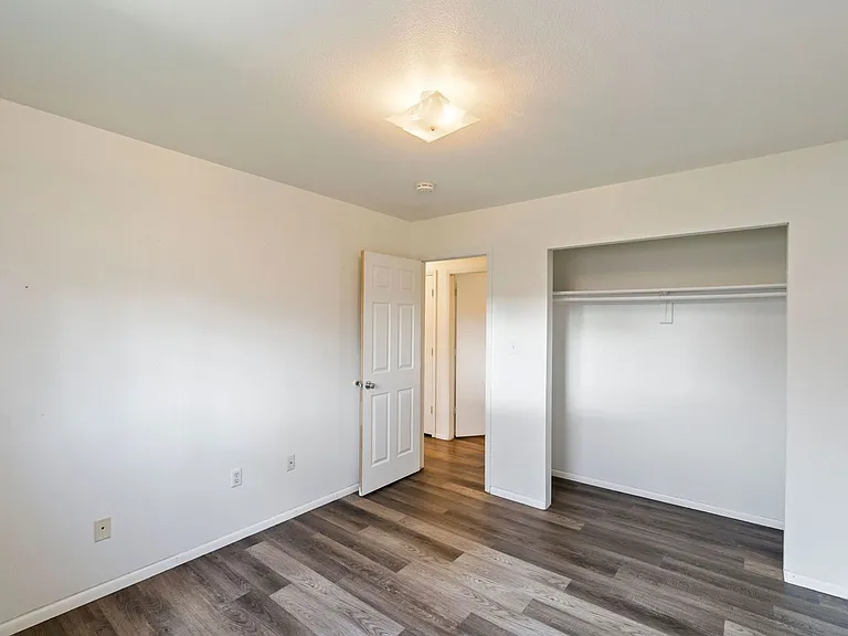 833 Ponderosa Dr — Photo 13