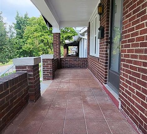 3rd image of 6568 Smiley Ave