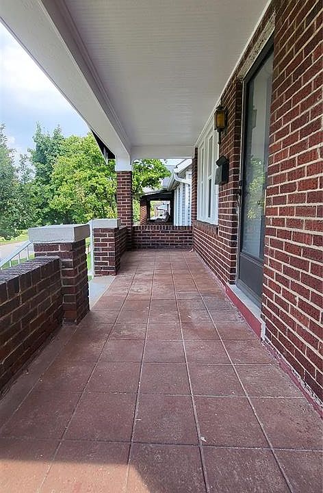 6568 Smiley Ave, Saint Louis, MO 63139 | Zillow
