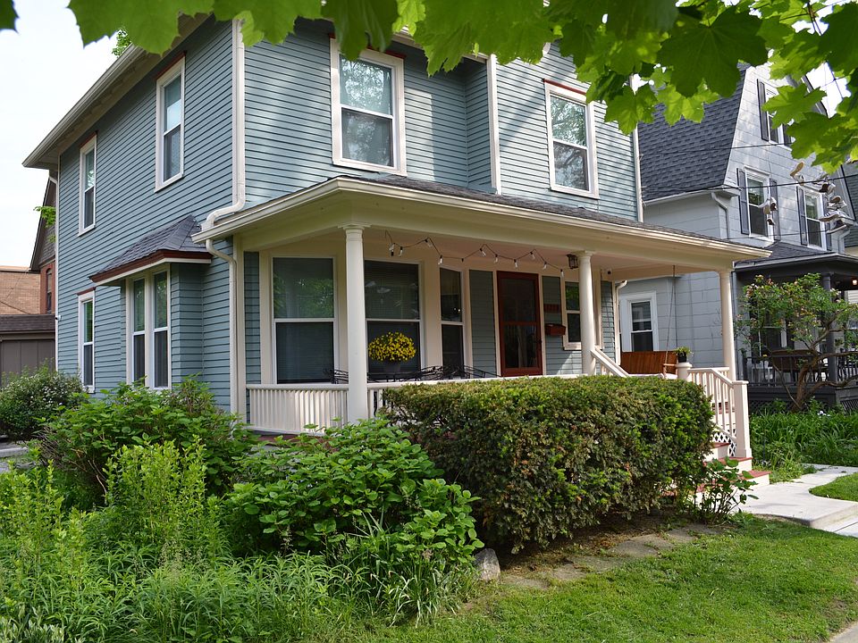 1st image of 1220 E University Ave