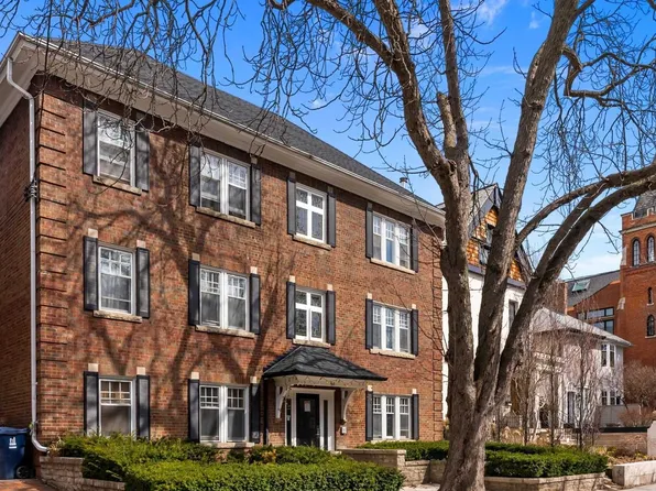 28 Macpherson Ave #5, Toronto, ON M5R 1W8