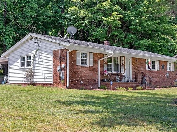2nd image of 630 Dogwood Cir