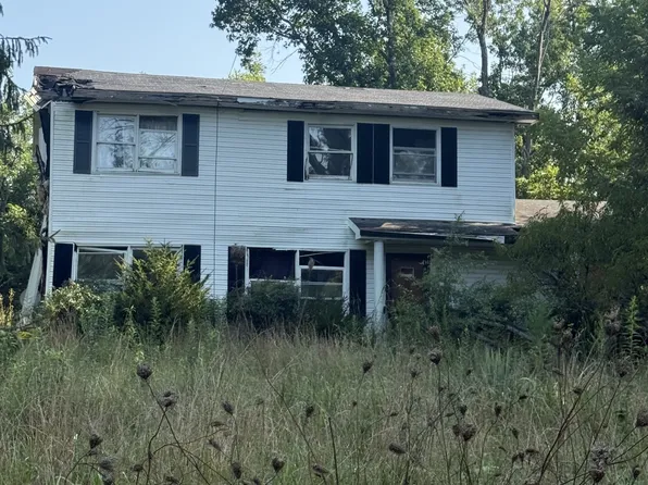 3832 Great Falls Rd, Rock Island, TN 38581