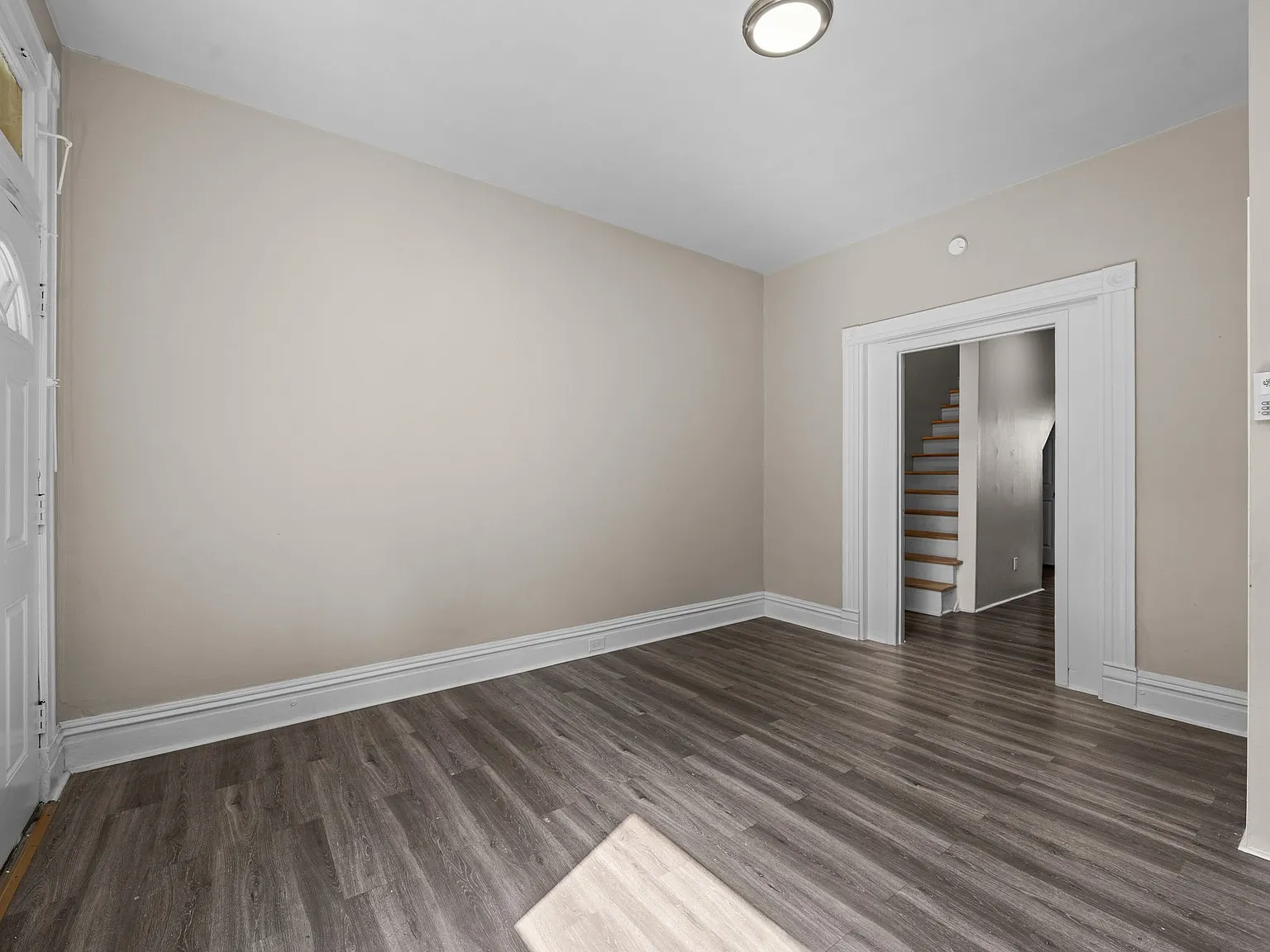 2 bed, 2.0 bath, 1800 sqft, $1,600 — Photo 4