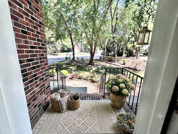 4th image of 113 Lulworth Ct
