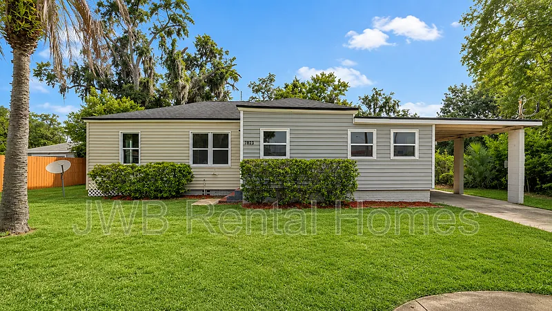 7823 Paul Jones Dr