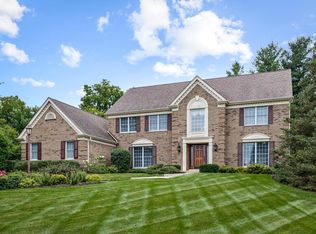38W681 Elliott Ct, Saint Charles, IL 60175