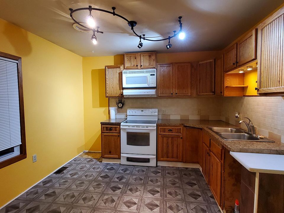 1st image of 923 La Plante Ave