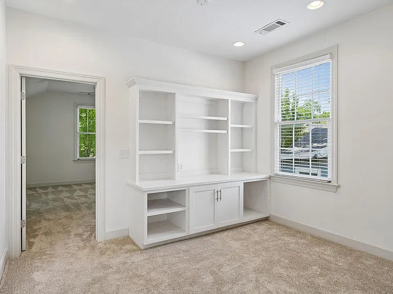 1011 Bate Ave — Photo 25