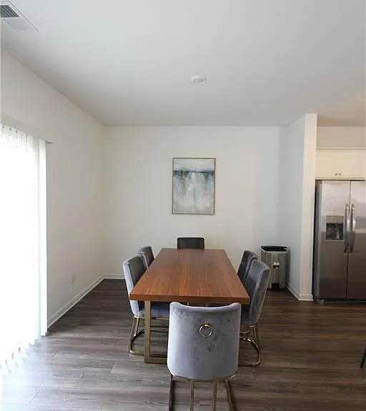 8317 Hunters Grove Rd — Photo 9