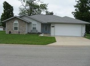 125 Neals Trl, Reeds Spring, MO 65737
