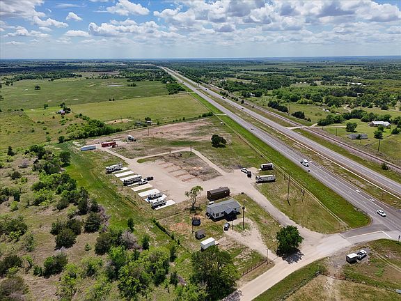 4th image of 114 County Road 119