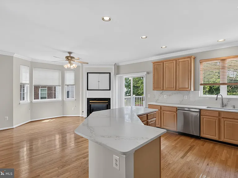 5166 Ballycastle Cir — Photo 16