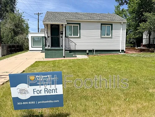 825 E Dartmouth Ave Photo 1