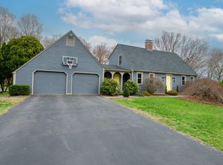 6 River Bend Ln, Windsor, CT 06095