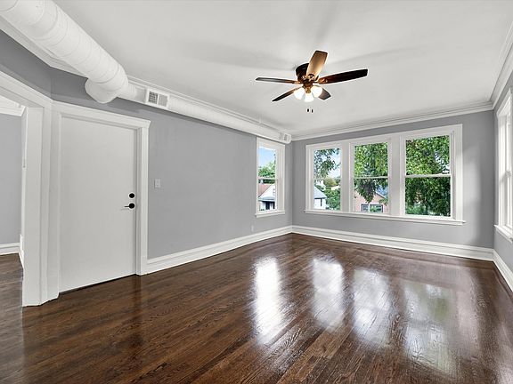 3rd image of 7816 S Maryland Ave
