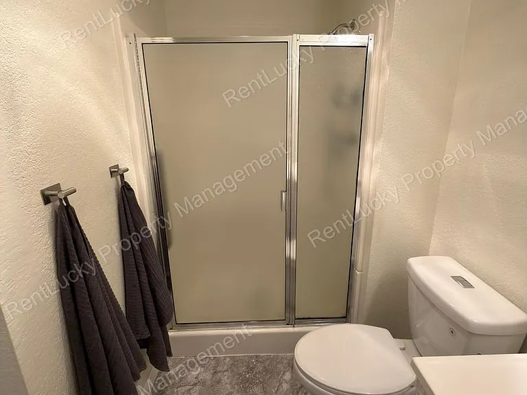 12510 NE 117th Pl #B3 — Photo 20