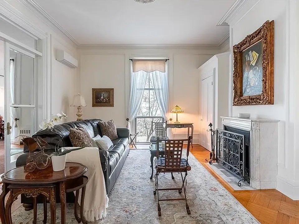 4 Red Cross Ave #1A