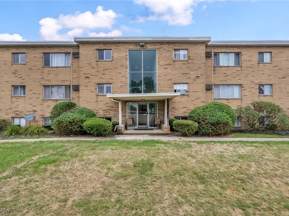 5200 Royalton Rd #C-11, North Royalton, OH 44133