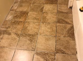1371 Mishler St NE APT 13, Alliance, OH 44601