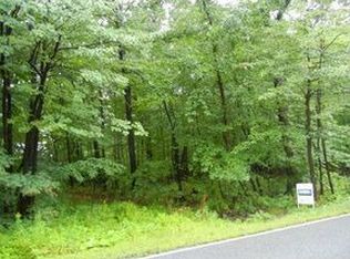 339 Fernway Dr, Hollidaysburg, PA 16648