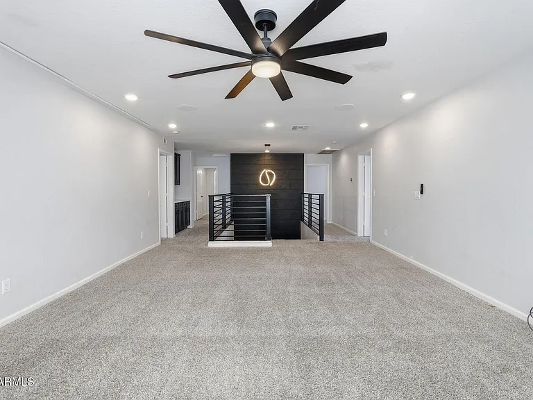 11402 W Alvarado Rd — Photo 24