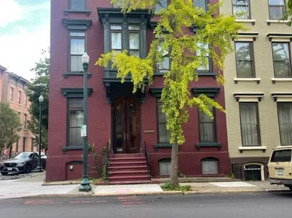 1938 5th Avenue, Troy, NY 12180