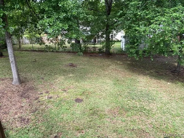 560 Farmington Rd — Photo 8