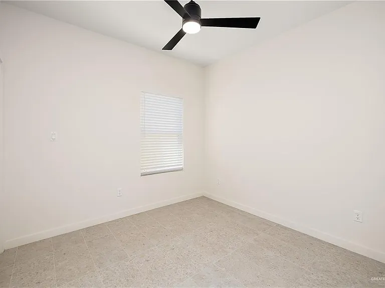 11501 N 25th St #1 — Photo 15